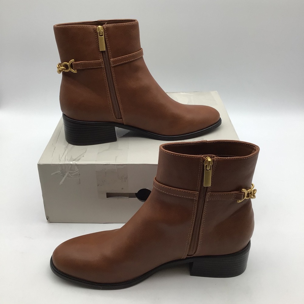 Bandolino Despina 3 Brown Ankle Boots Gold Chain Side Zip Women Size 9M NEW